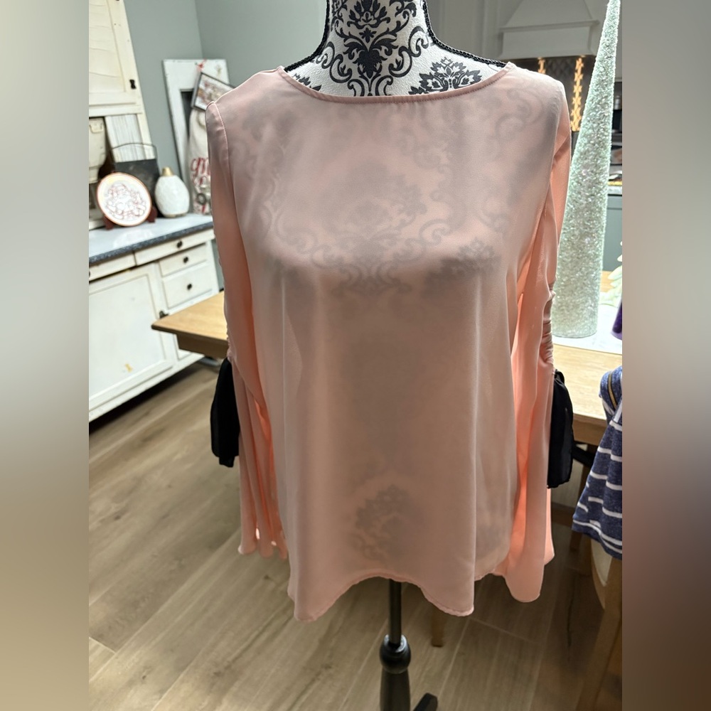 Elegant dusty pink Blouse in size medium long